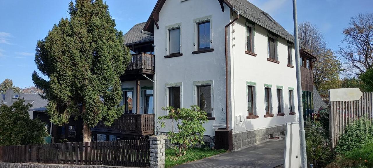 Familienfreundliche Ferienwohnung Erzgebirge 施内贝格 外观 照片