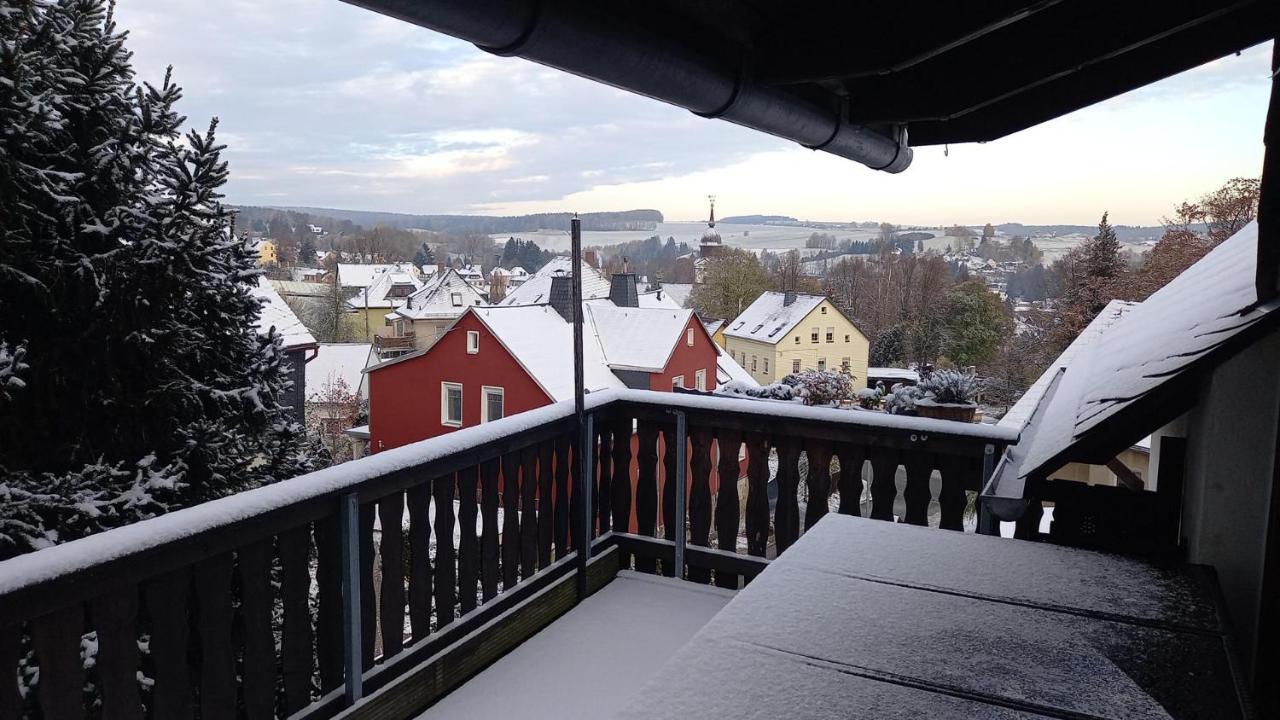 Familienfreundliche Ferienwohnung Erzgebirge 施内贝格 外观 照片