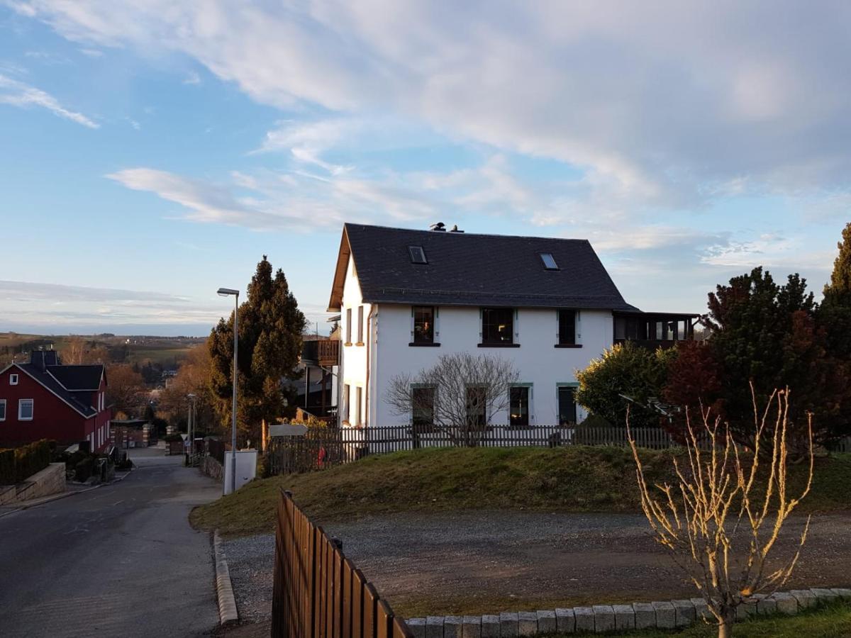 Familienfreundliche Ferienwohnung Erzgebirge 施内贝格 外观 照片