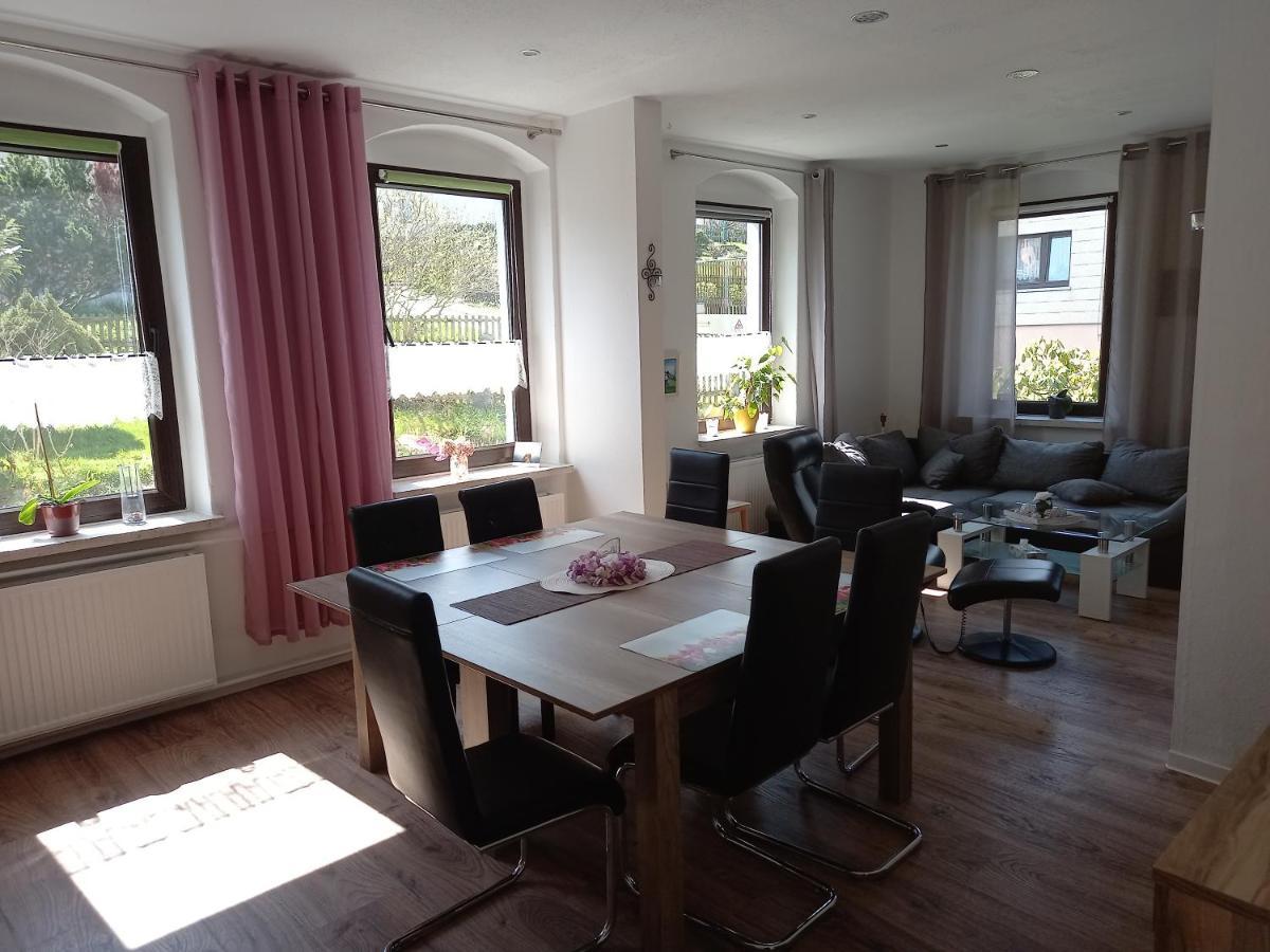 Familienfreundliche Ferienwohnung Erzgebirge 施内贝格 外观 照片
